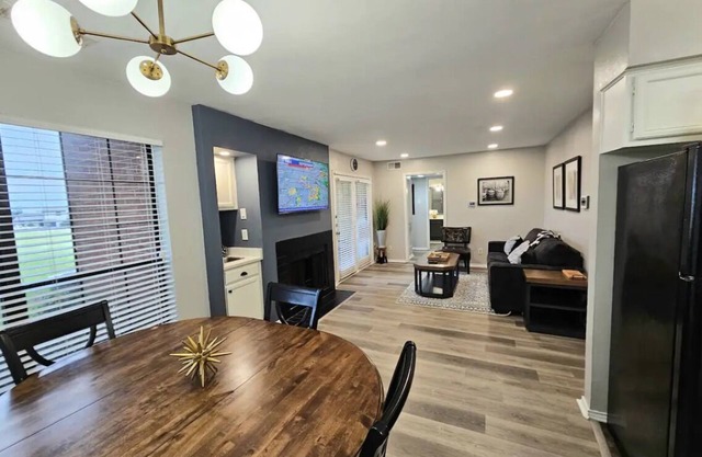 Lake Hubbard, Modern and spacious