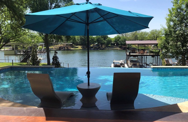 Lake LBJs Most Popular Luxury Home/Boat Rental On-site & Tons of Amenities!