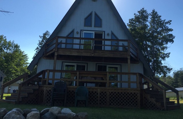 Lake Leelanau Waterfront!