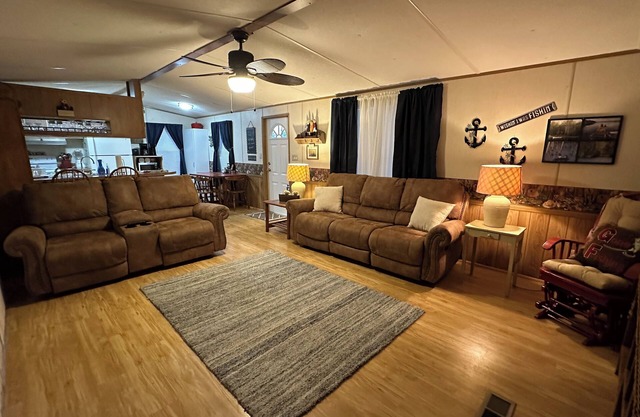 Lake Okeechobee HydeawaynPlenty of room for your boat as well!