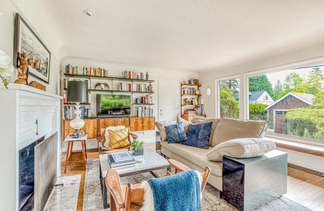 Lake Oswego Mid-Century