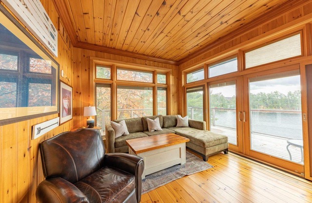 Lake Rosseau Island Cottage Rental