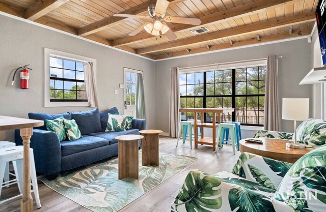 Lake Travis 2BR #8 : Free waterpark+walk to lake