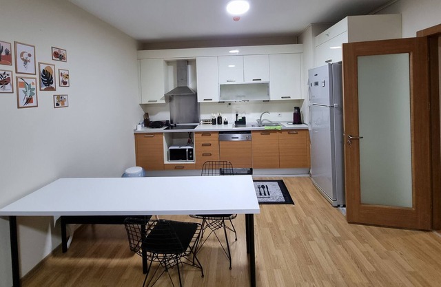 Lake view, 2+1, close to metrobus and malls