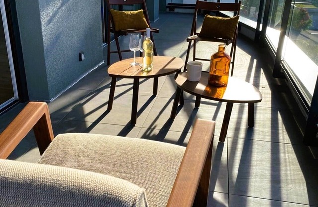 Lake view apartment, terraces, 2 bedrooms, open kitchen