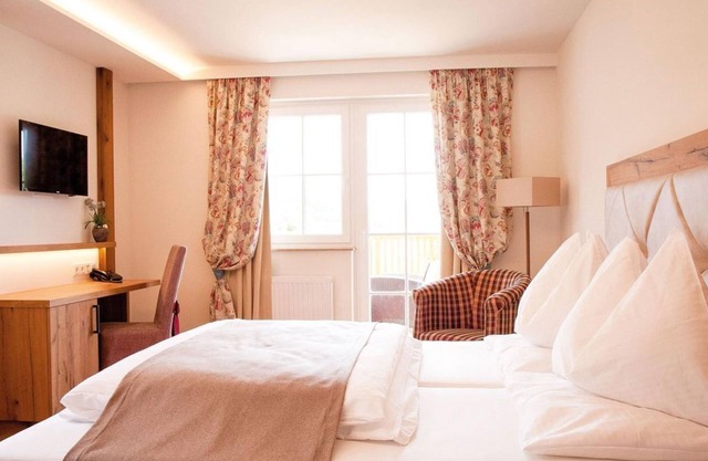 Lake view room L - Vogl's Nest