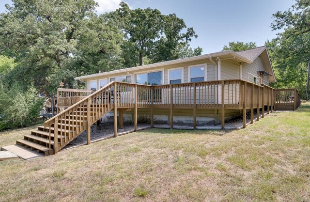 Lakefront College Station Home Near Texas A and M!
