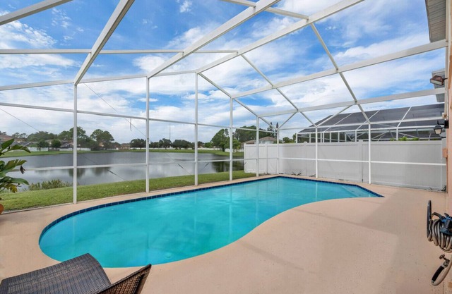 Lakefront Home, Game Room & Views