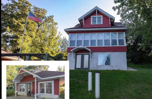 Lakefront Home + Guest House Sleeps 16 Year-Round Fishing