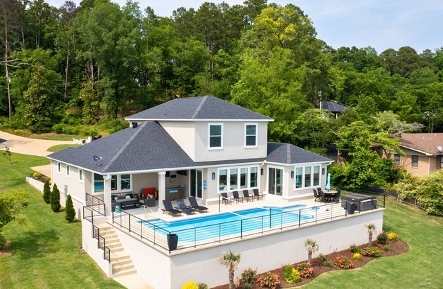 Lakefront Luxury | Pool | Hot Tub | Fire Pit | 5BR