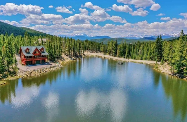 Lakefront Luxury | Hot Tub+Sauna | Near Skiing