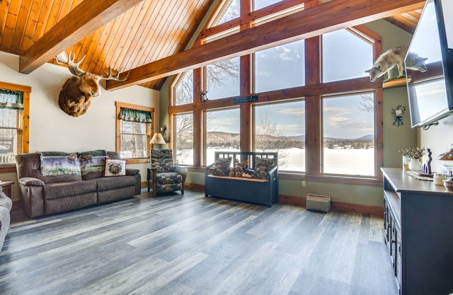 Lakefront New Hampshire Hideaway w/Deck & Views