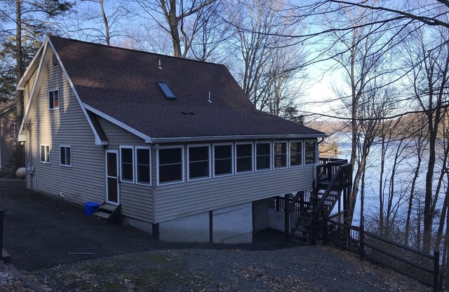 Lakefront on Wallenpaupak with private dock. Great for family gatherings