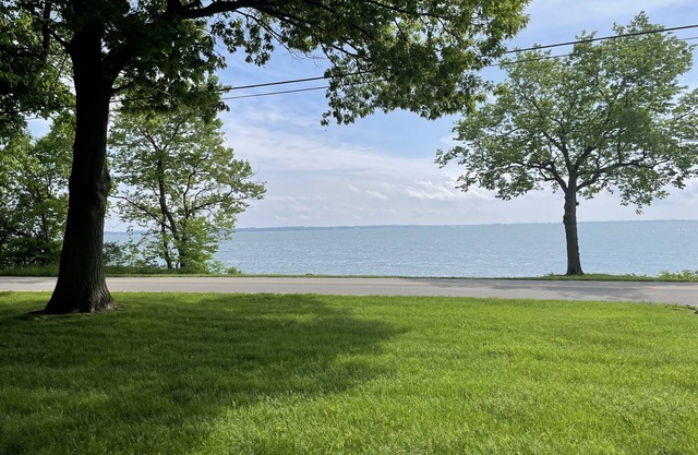 Lakefront place for you
