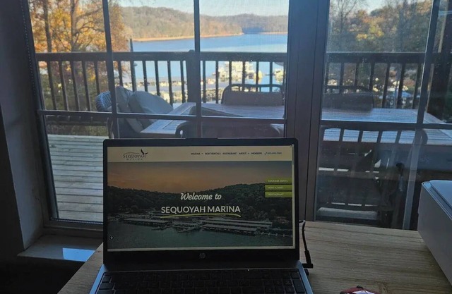 Lakehouse with Lake and Mountain views by Norris Lake TennesseenAndersonville