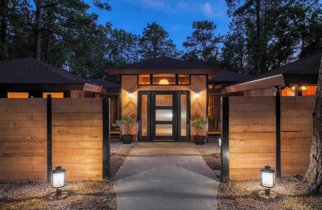 Lakeshore Lodge - Waterfront at Lake Sam Rayburn