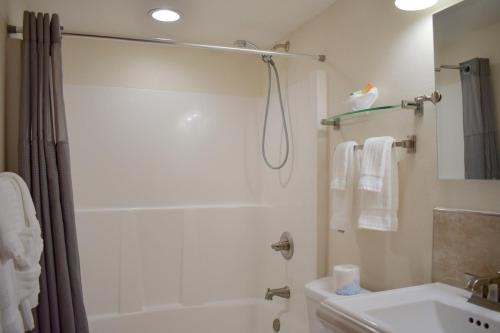 Lakeshore Lodging Lodge 622
