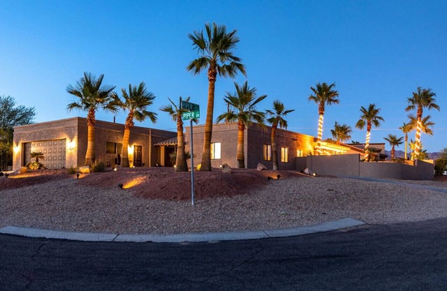 Lakeside Entertainment Oasis W/Heated Pool & Spa