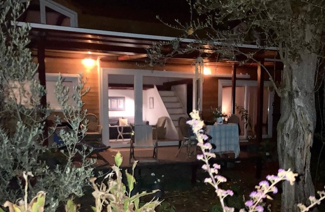 Lakeside Hideaway Cabin