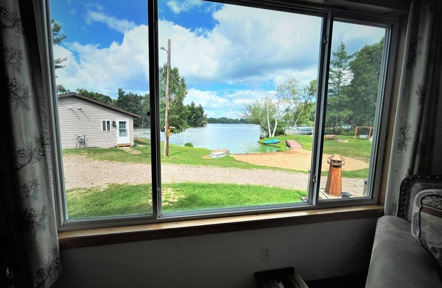 Lakeside, Long Lake Cabin 5 | 3 Bed, 1 Bath
