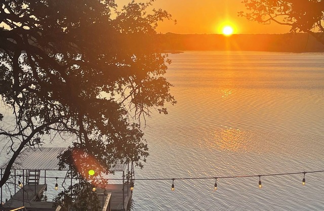 LakeSide Reel Paradise Brownwood big family dock for fishing/close to state park