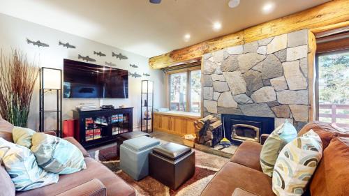 Lakeview Villas #09 condo