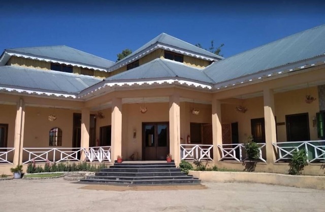 Lalazar Hotel