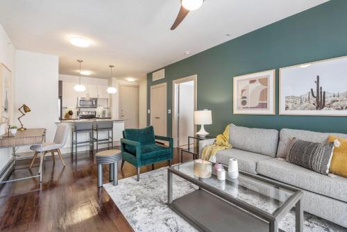 Landing Apartments Austin - Lockhart