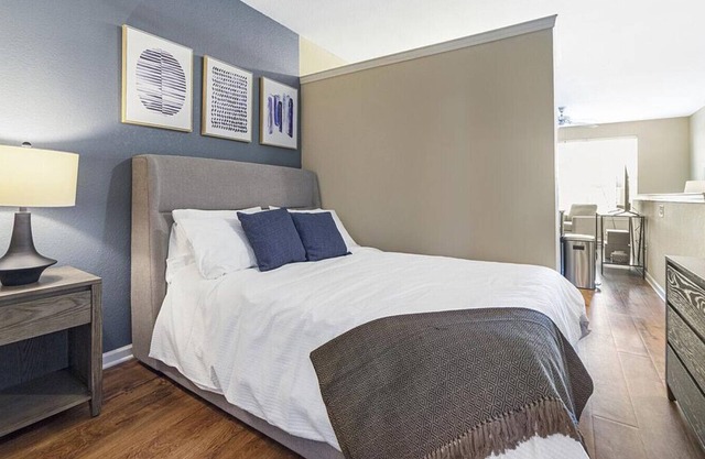 Landing at 1809 at Winchester - 1 Bedroom in Hamburg Area