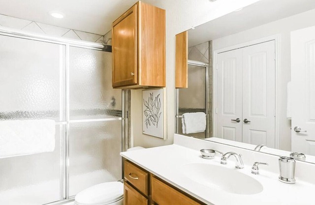 Landing at Agave at South Congress - 2 Bedrooms in South Austin