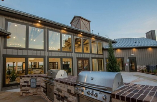 Landing at Stonehorse Crossing - 1 Bedroom in Nw Okc