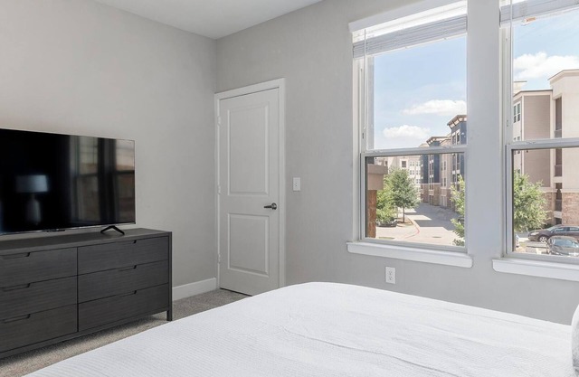 Landing at The Link at Twin Creeks - 1 Bedroom .