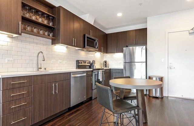 Landing | Beautiful 1BD, Gym