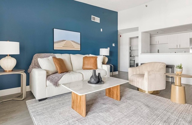 Landing | Beautiful 1BD, Gym, Clubhouse