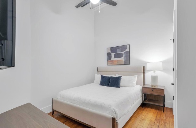 Landing | Beautiful 2BD, Yoga Studio, Gym