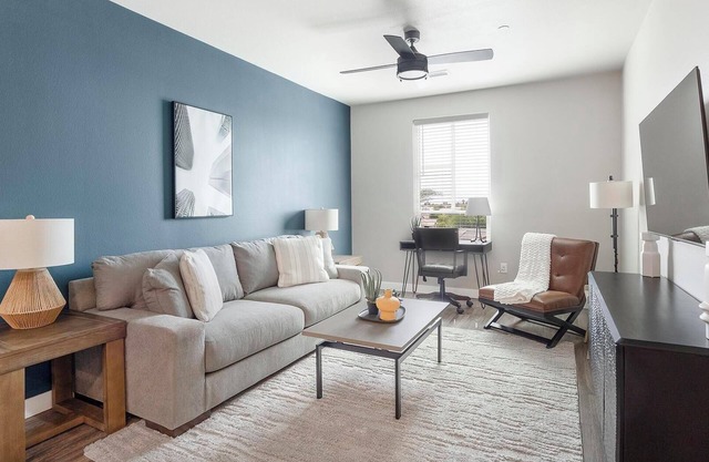 Landing | Beautiful 2BD, Clubhouse