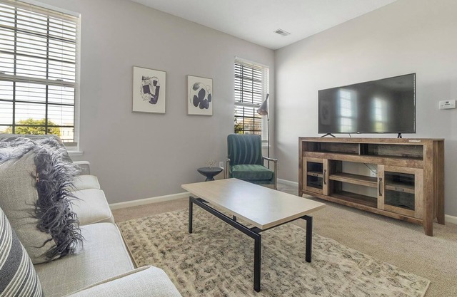 Landing | Chic 1BD, Gym, Clubhouse