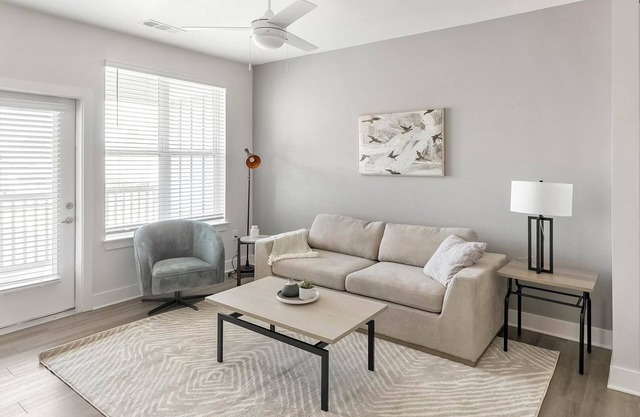 Landing | Chic 1BD, Gym, Pool