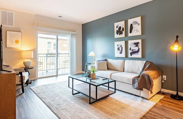 Landing | Incredible 2BD, Gym, Pool