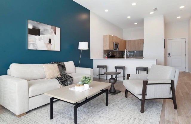Landing | Modern 1BD, Gym, Pool