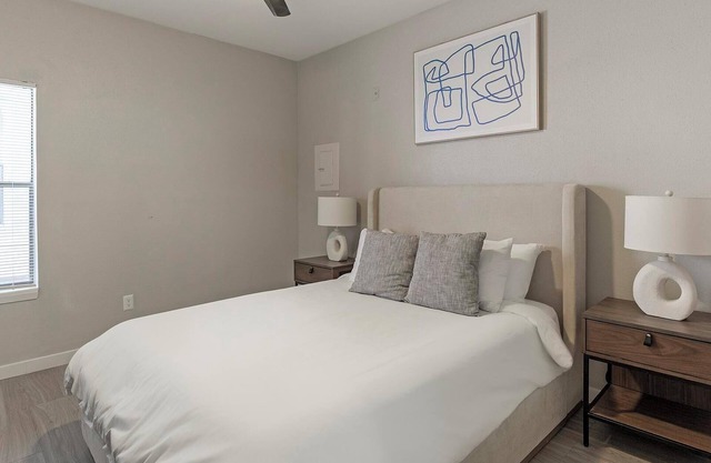 Landing | Modern 1BD, Pool, Gym