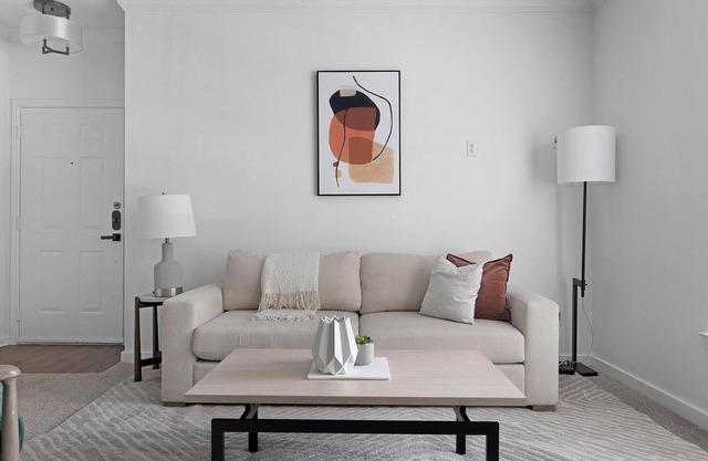 Landing | Spectacular 1BD, Pool, Gym
