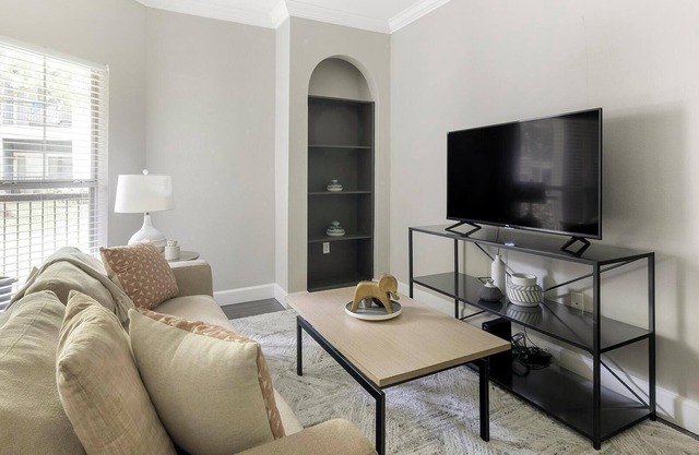 Landing | Stunning 1BD, Clubhouse, Gym