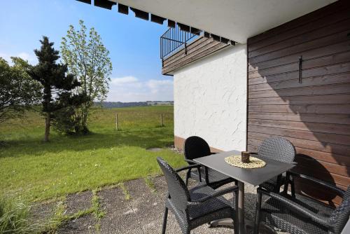 Landliebe mit Seenähe und Innenpool