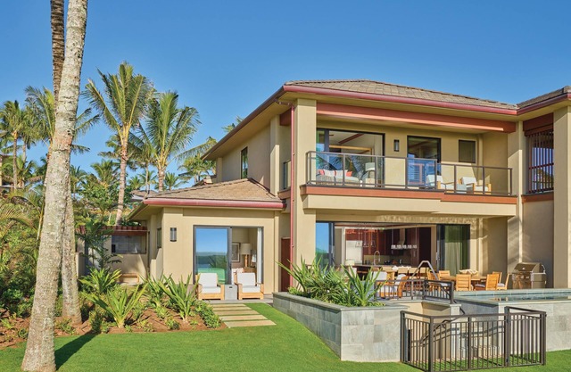 Laola 3-Bdrm Townhouse,Private Location,Swimming Pool & Carport,Panoramic Views