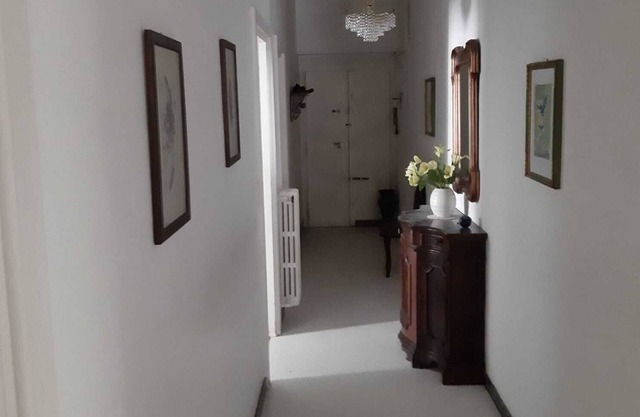 Lapiazzettab&bancona