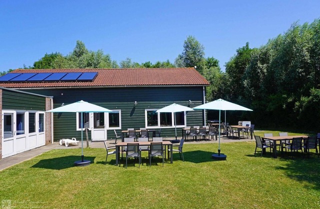 Large 36 person group accommodation in Brouwershaven near Lake Grevelingen