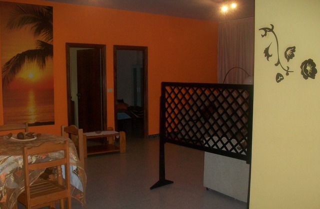 LARGE AND COMFORTABLE FAMILY APARTMENT WITH VIEWS TO RIO MIÑO