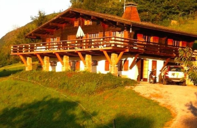 Large chalet, with stunning lake view, near Evian-les-Bains