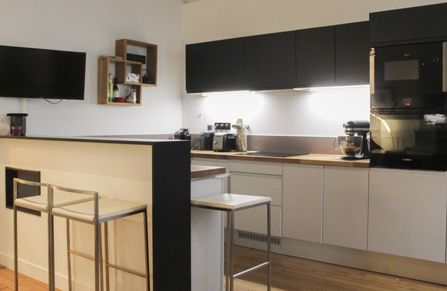 Large cozy nest on the outskirts of Paris